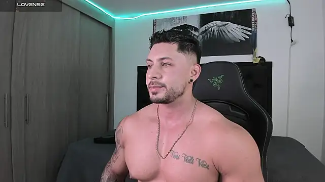 santi_aesthetic webcam