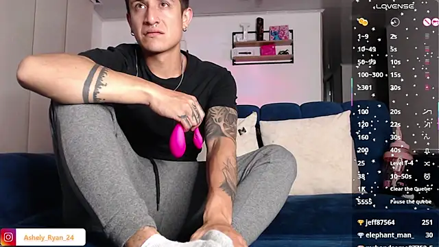 ashely_ryan24 (Ask my age) - Hiii ❤️