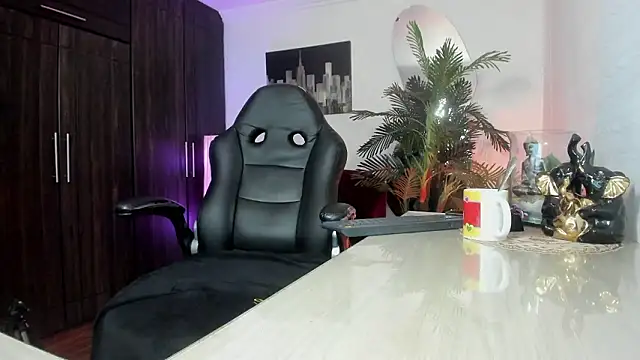 Amaia_Bushida webcam