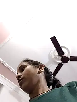 Sexy-Kavya2 webcam stripchat model stream image