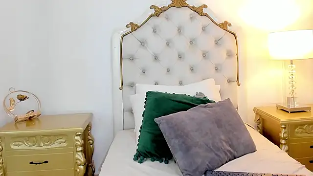 miss_vivienne webcam