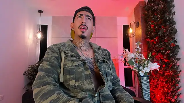 Donovan_Desmond webcam