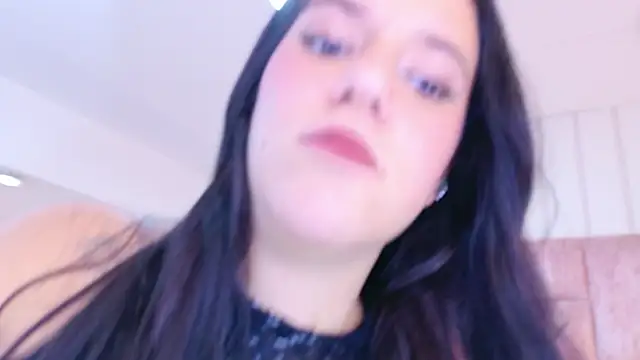 cloesannz - CloeSannz's free webcam - UK Sex Cams