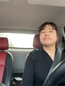 oo-shanshan (F milf) - 户外看鲍鱼