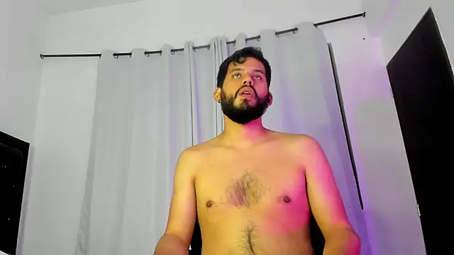 LucasBeaumont webcam