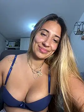 Megumi_Ivanov webcam