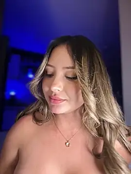 saraferreira (F young) - ride dildo closeee uppp