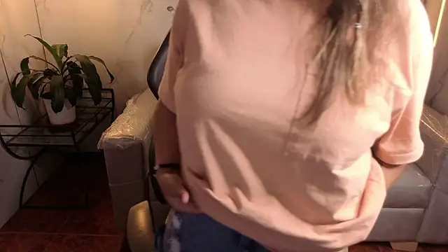 kitten_cam (F teen) - ve a descansar