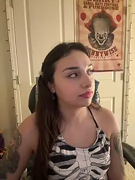 CharmingMaddie webcam