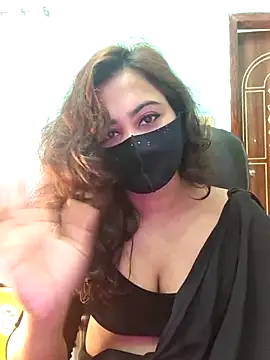 Webcam Model (Bristy-)  is live.Free join now!