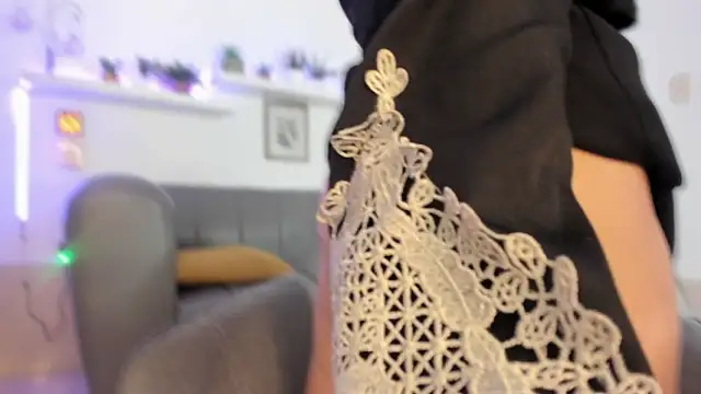 salma_arabicc (F young) - spank my ass