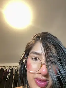 julieta_duque (G young) - Off big clothes + twerk + doggy style🙈