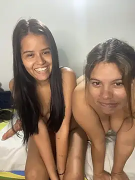 AngelaBlondee webcam