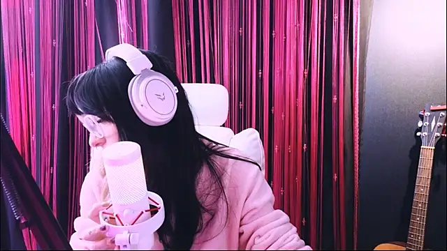 avi_nile - Avi_Nile's free webcam - UK Sex Cams