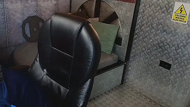 marcusrain_ (M young) - MAKE ME EXPLODING BABE !! 💦🥵