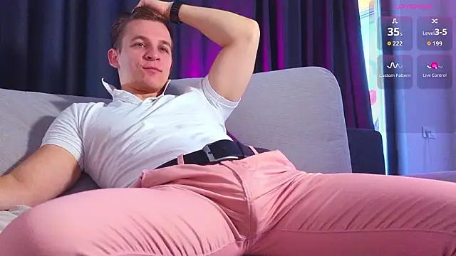 s3xyes (M young) - Strip and Get HARD !