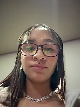 Isabella-Teen webcam