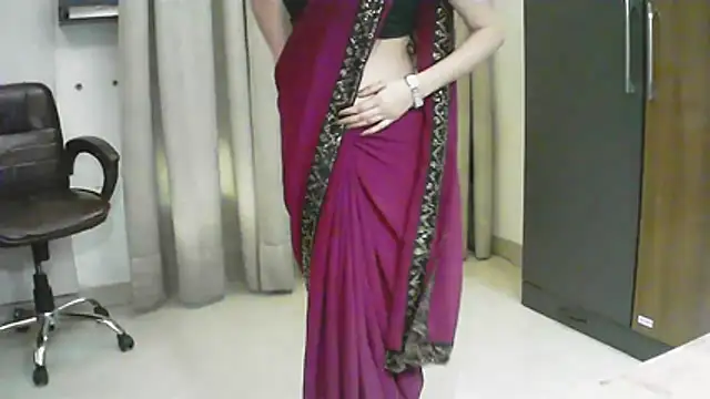 elize__ - Elize__'s free webcam - UK Sex Cams