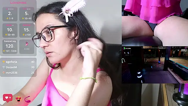 sobresalinaa (F young) - tirar shortinho