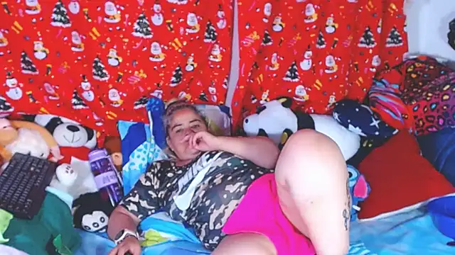 estrellita_fugaz16x (F milf) - Let's play with my great anal prolapse