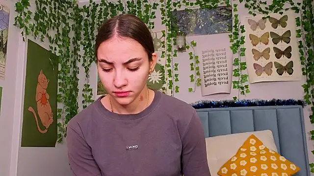 Fit_Brunette_ webcam