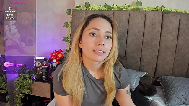 lanamills_ (F teen) - MAKE ME SQUIRT 💦💦💦