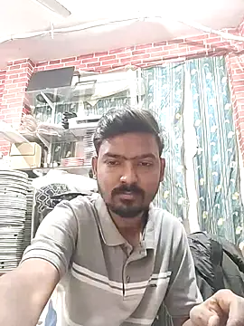 DesiHunk2255 webcam