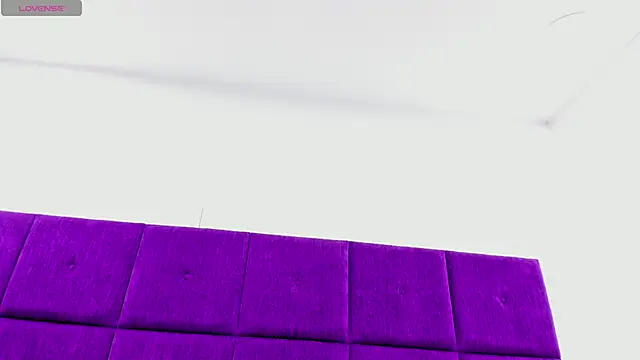 SharonMartini webcam