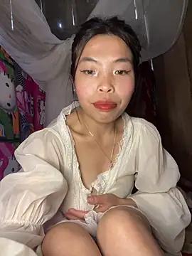 lux-su – webcam model profile photo