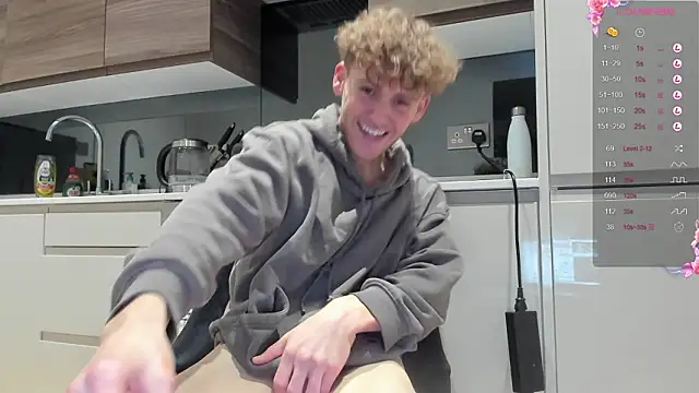 dominantalex18 (M young) - #anal #big-cocks #blondes #blowjob #cam2cam #cheap-privates #cuckold #dirty-talk #double-penetration #hd #interactive-toys #lovense #muscular #sexting #small-audience #straight #top #uk-models #white #young