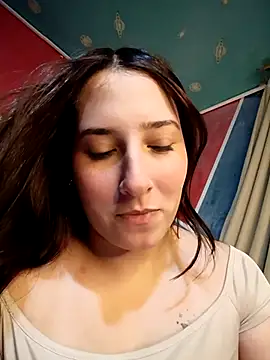 Mysticdooll69 webcam