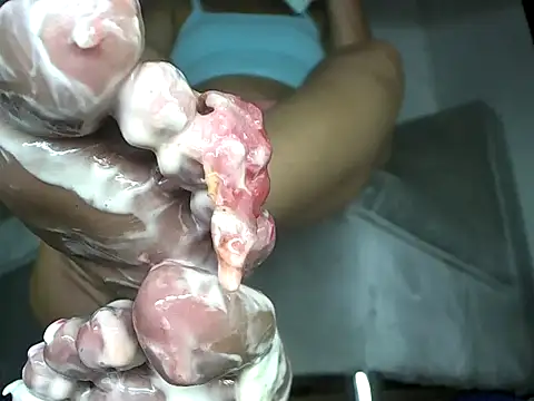 findomlatin - Findomlatin's free webcam - UK Sex Cams