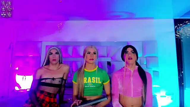 Alexa_and_Aranza_ webcam