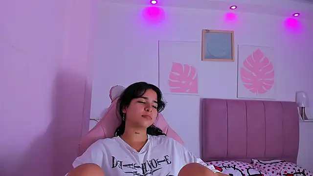 _vaiolet_owo - _vaiolet_owo's free webcam - UK Sex Cams