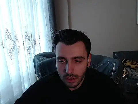 handsomeee04 - Handsomeee04's free webcam - UK Sex Cams