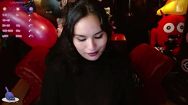 kureiji_hentaii webcam