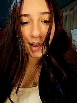 mysticdooll69 (F young) - Playing with my pussy doggy style + oil