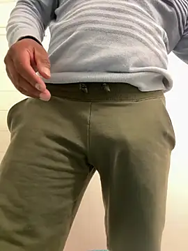 julio_p (Ask my age) - Cum