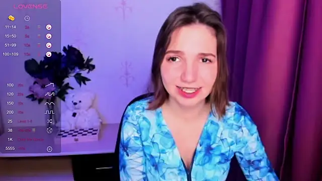 KindHazelHere_ webcam