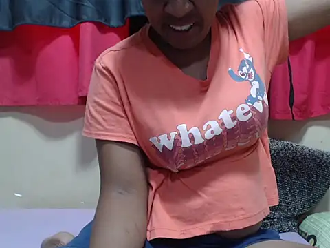 linda_sexy - Linda_sexy's free webcam - UK Sex Cams