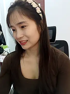 Webcam Model (cupboard-1)  is live.Free join now!