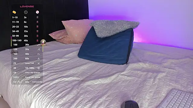 santinaughty (M young) - fingers in your ass bb