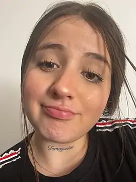 Sabrina_Lennox webcam