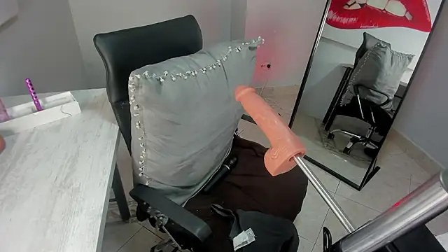 electrabig_6 - Electrabig_6's free webcam - UK Sex Cams