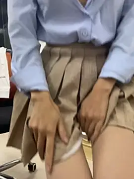 winona88 (F young) - 控制小粉十分钟喷水