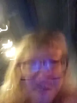 BlondieTami webcam