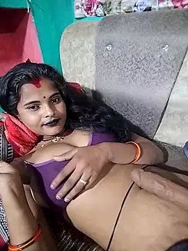 Webcam Model (Maya_bhoji)  is live.Free join now!