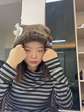 dmg-41 (F teen) - 淋半杯水