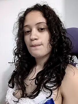 alana_444 (F teen) - dildo pussy