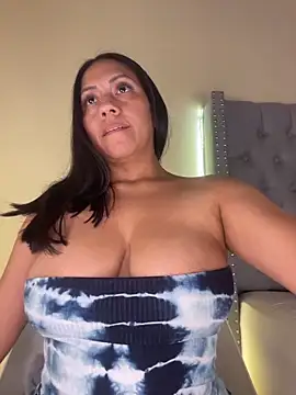 kiarapretty (F milf) - YOUR DICK IN PUSSY